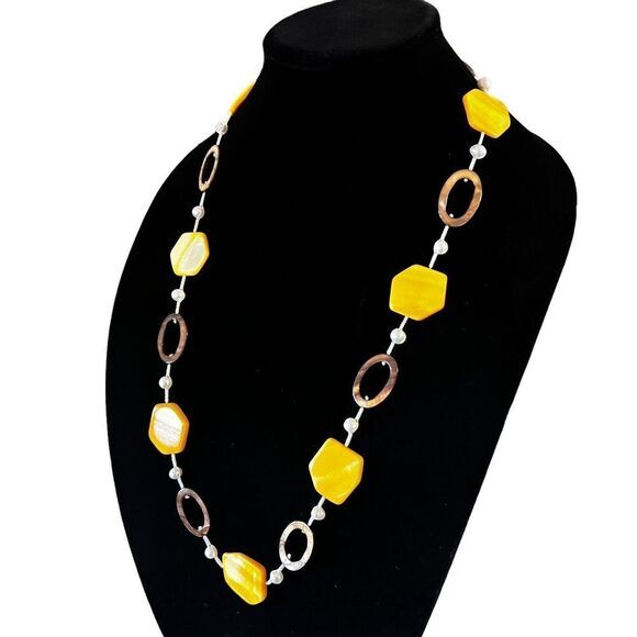 VINTAGE‎ PREMIER DESIGNS Women's Necklace 30" Genuine Freshwater Pearls & Shells - Picture 2 of 16